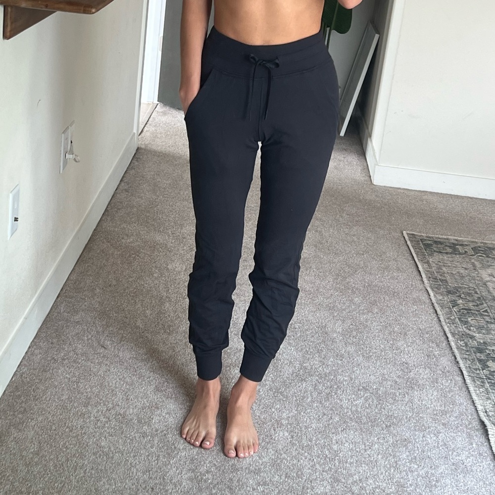 Lululemon ready to rulu jogger
